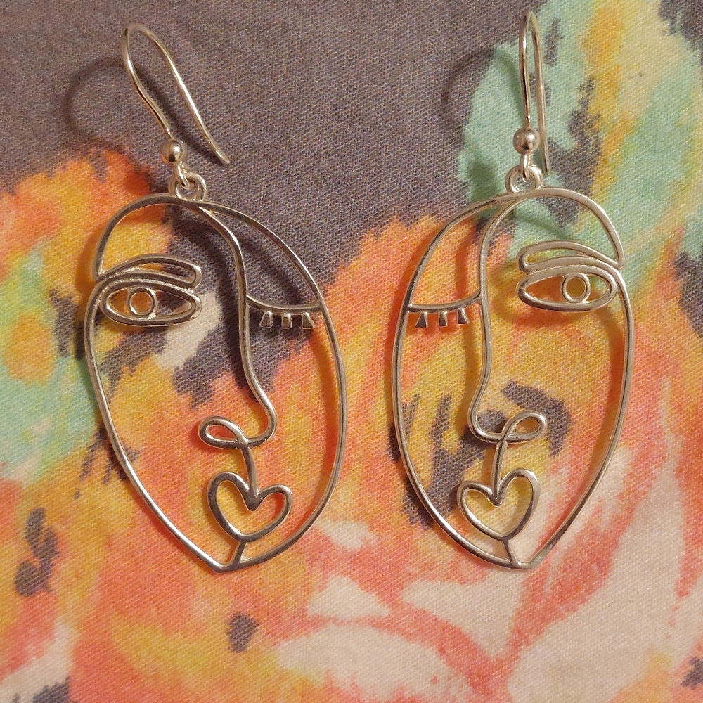 Dyadema Unique Face Sterling Silver Earrings